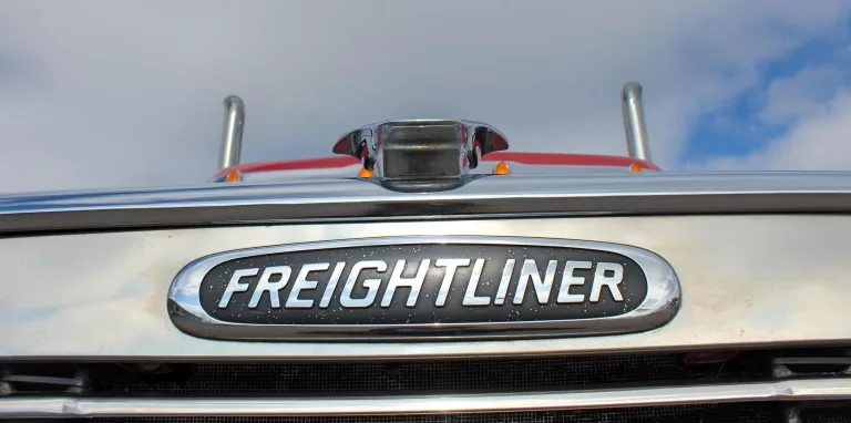 2020 Freightliner Coronado 132 Glider - Semi Trucks for Sale