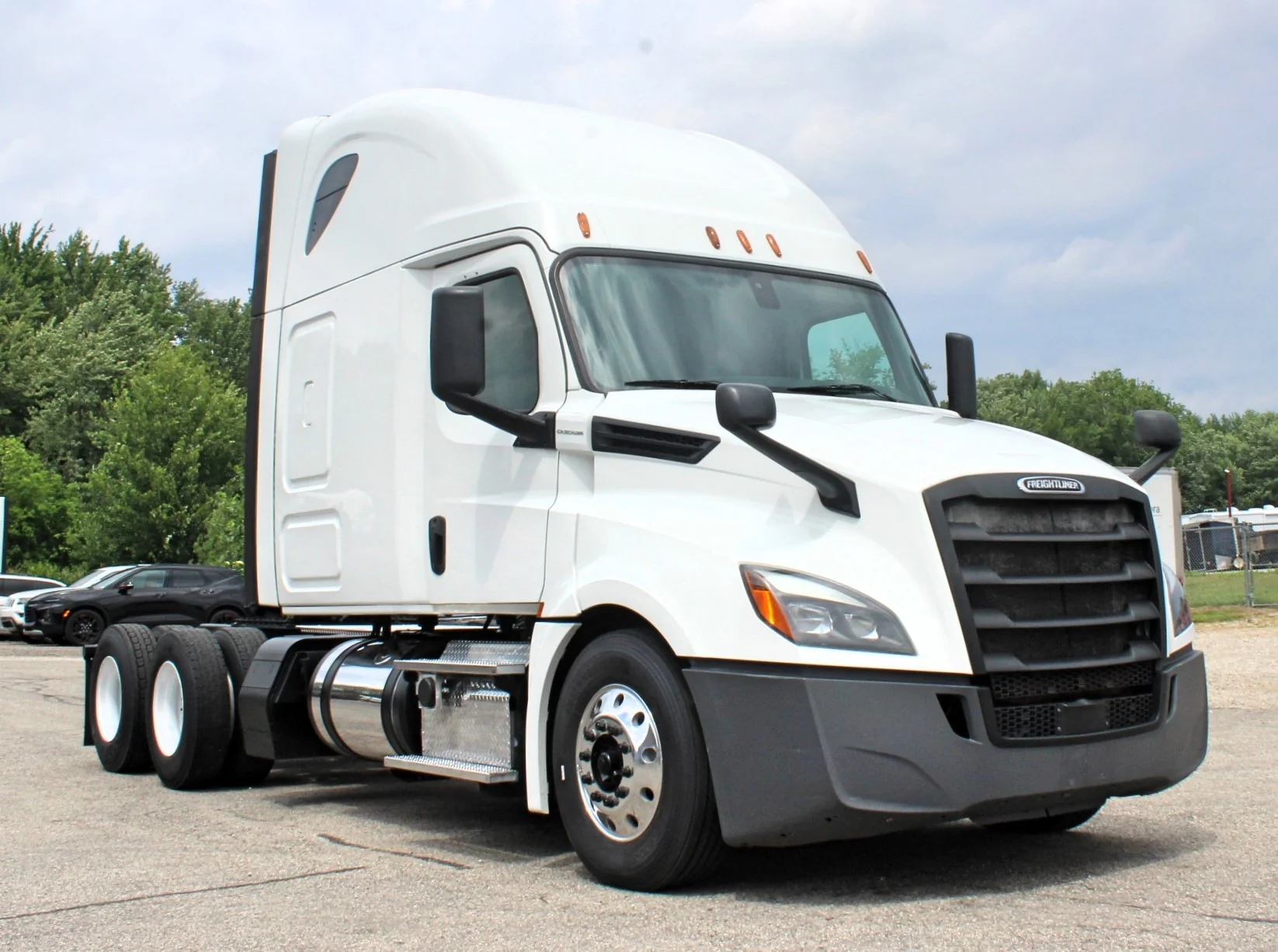 2018 Freightliner Cascadia 126 - Semi Trucks for Sale