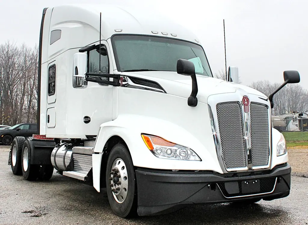 2024 Kenworth T680 Next Gen - Semi Trucks for Sale