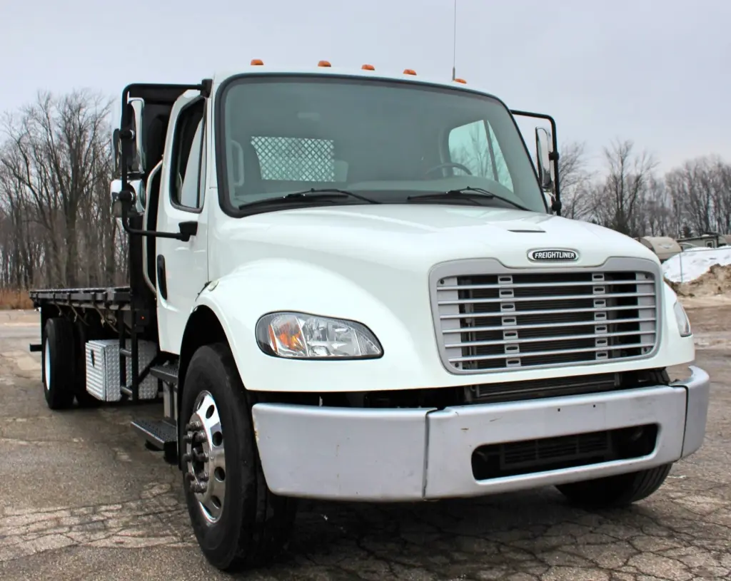 2018 Freightliner M2 106 - Semi Trucks for Sale