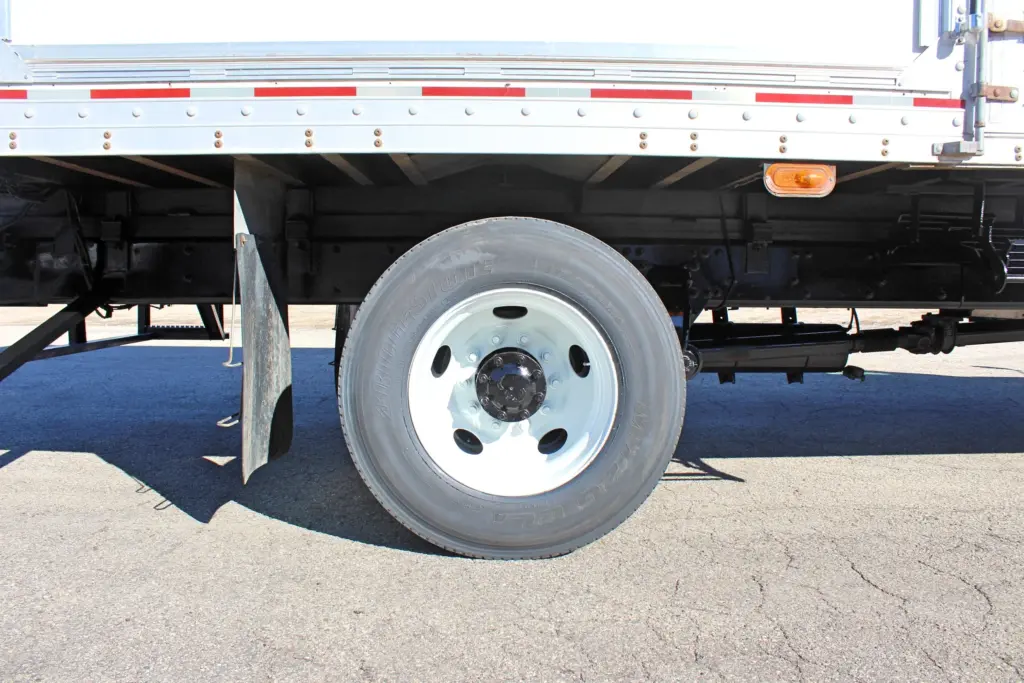 2019 Freightliner M2 106 - Semi Trucks for Sale