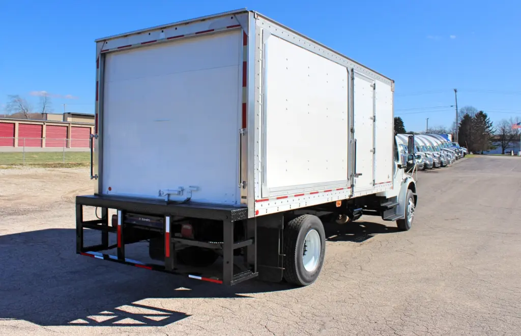 2019 Freightliner M2 106 - Semi Trucks for Sale