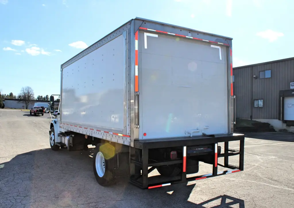 2019 Freightliner M2 106 - Semi Trucks for Sale