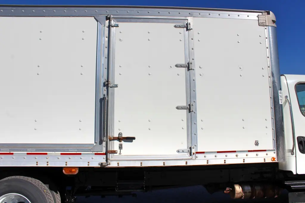 2019 Freightliner M2 106 - Semi Trucks for Sale
