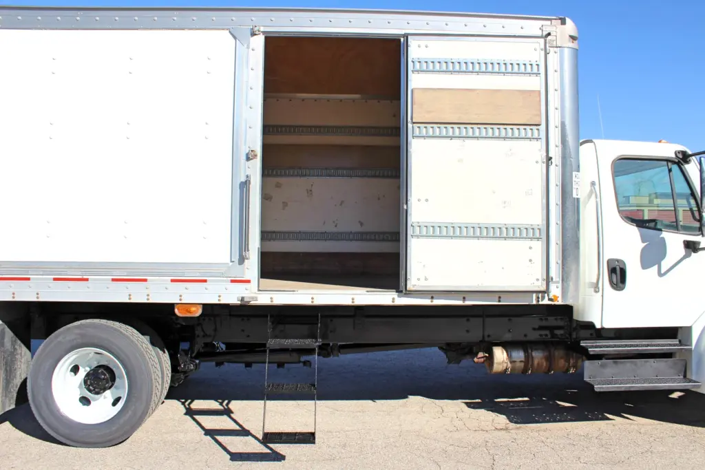 2019 Freightliner M2 106 - Semi Trucks for Sale