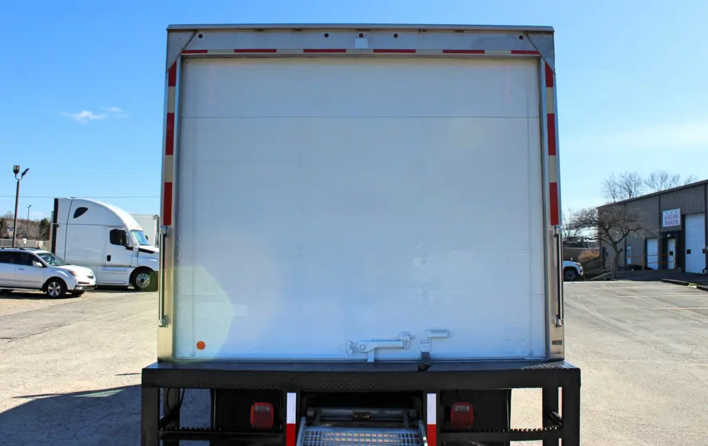 2019 Freightliner M2 106 - Semi Trucks for Sale