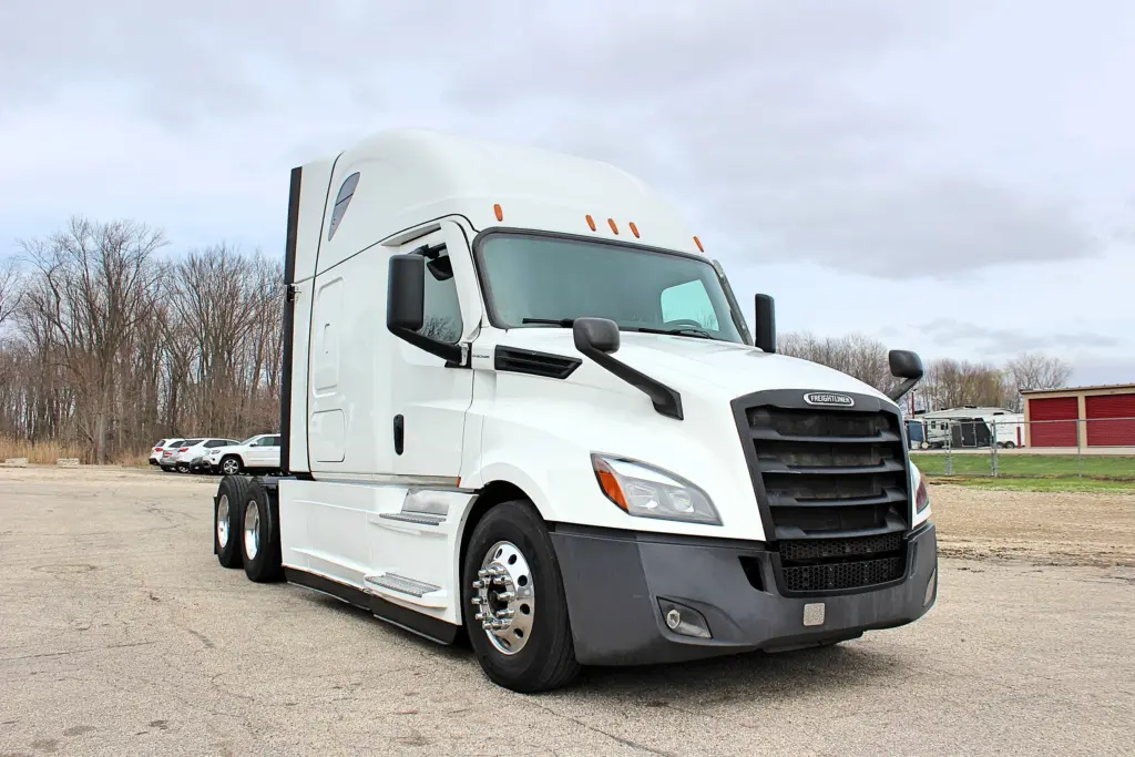 2020 Freightliner Cascadia 126 - Semi Trucks for Sale
