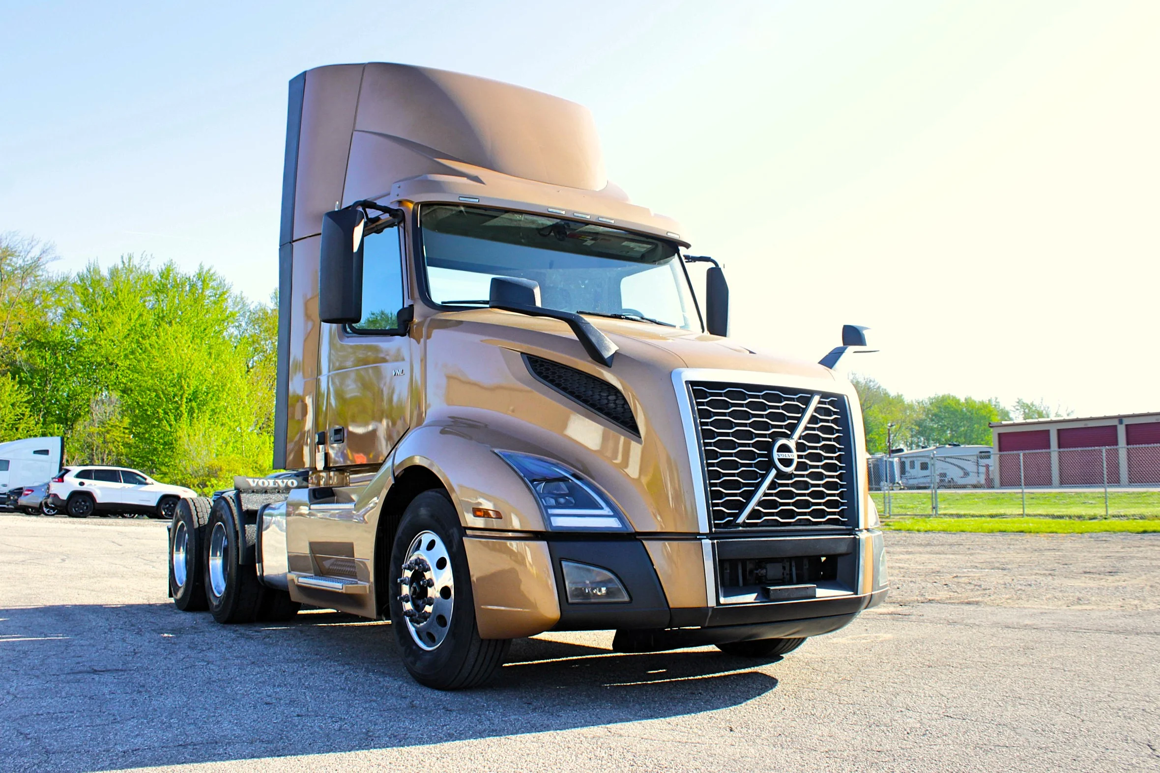 2023 Volvo VNL 300 - Semi Trucks for Sale