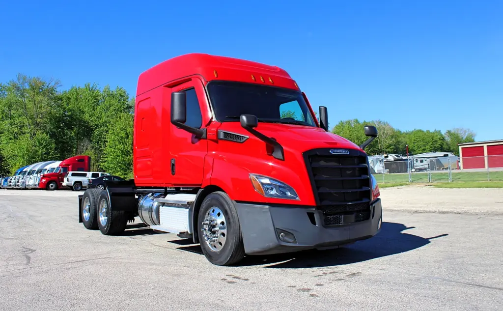 2020 Freightliner Cascadia 116 - Semi Trucks for Sale