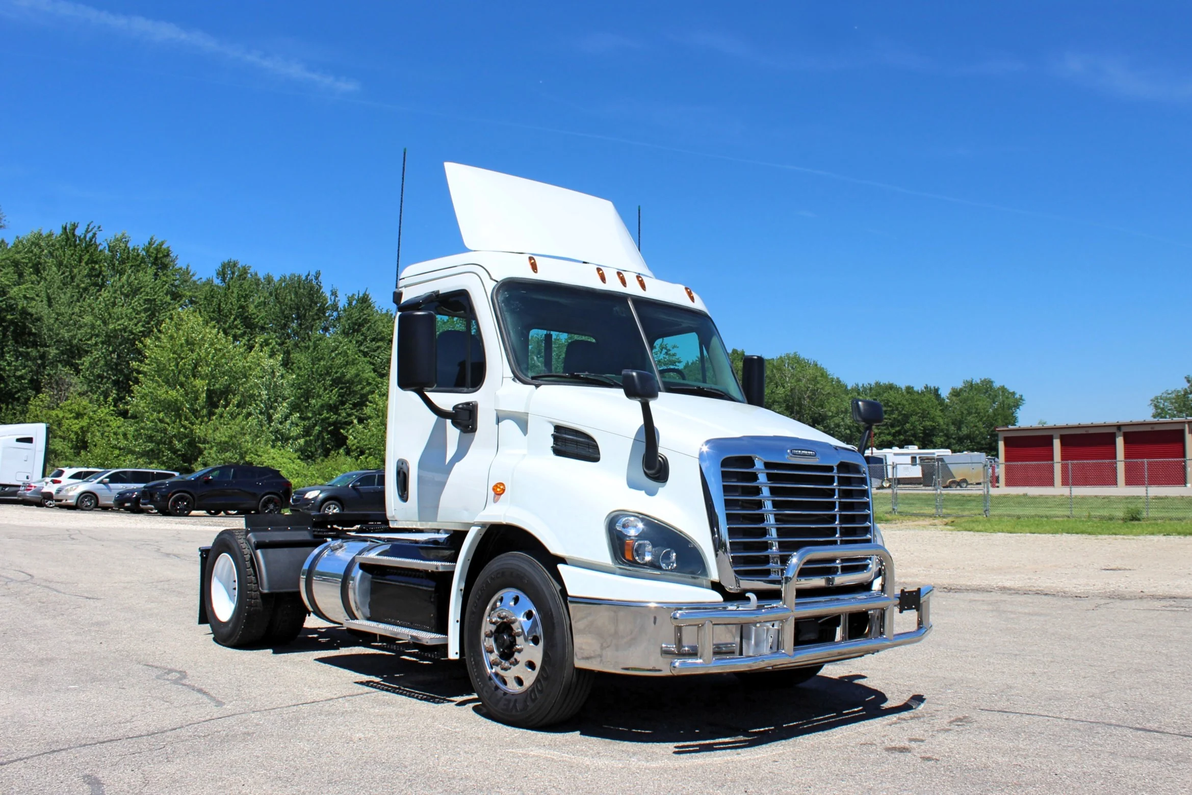 2017 Freightliner Cascadia 113 - Semi Trucks for Sale