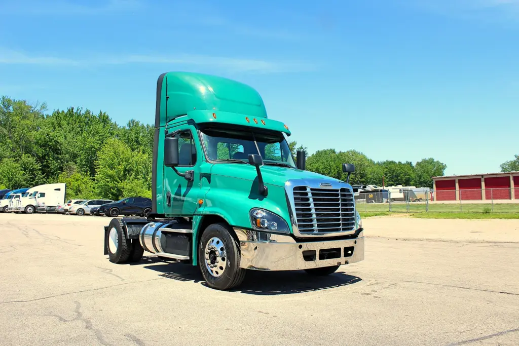 2018 Freightliner Cascadia 125 - Semi Trucks for Sale