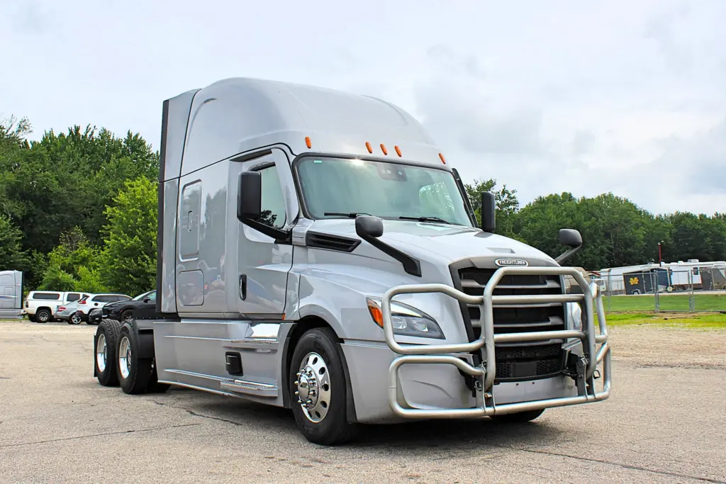 2021 Freightliner Cascadia 126 - Semi Trucks for Sale