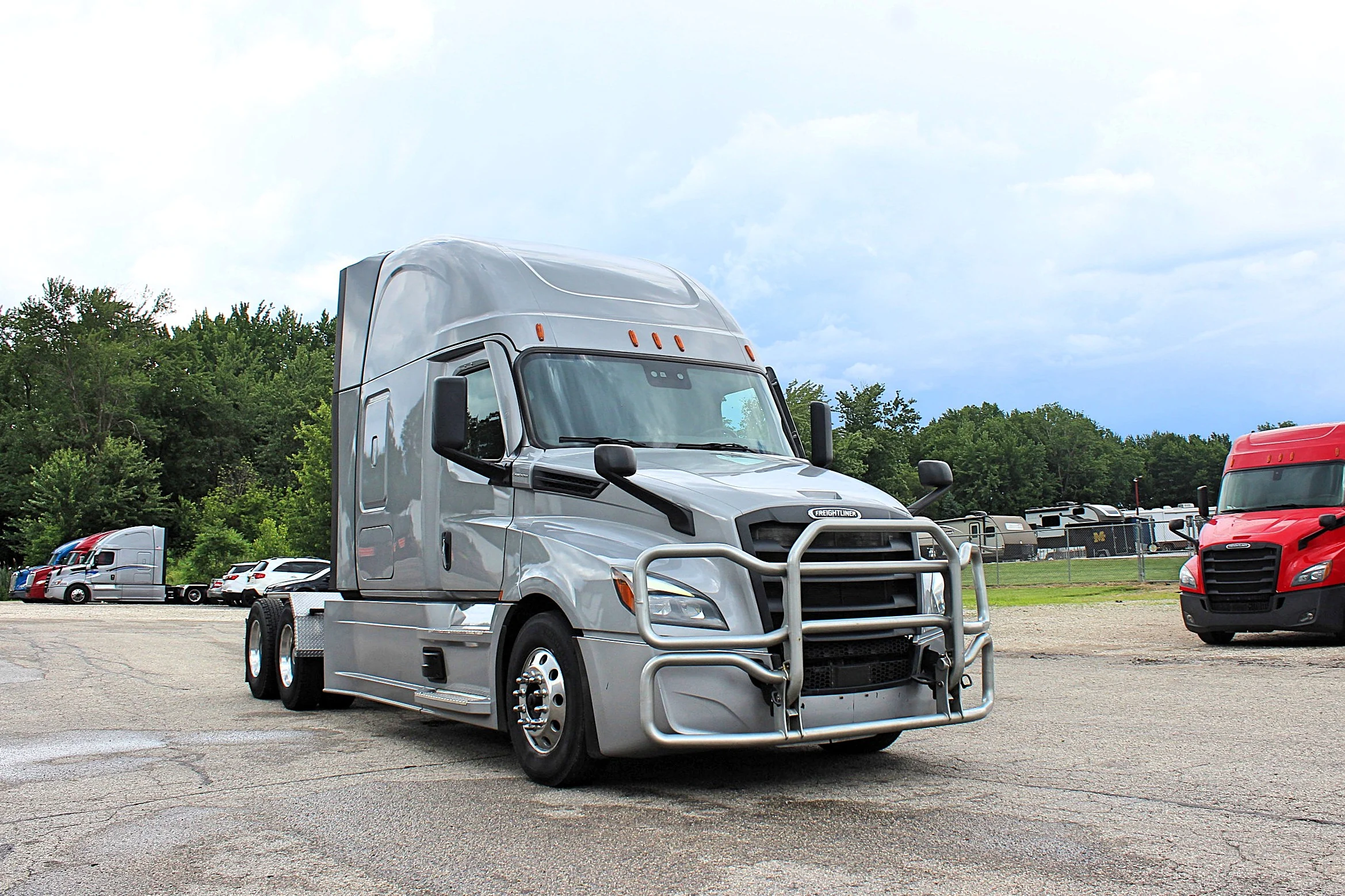 2023 Freightliner Cascadia 126 - Semi Trucks for Sale