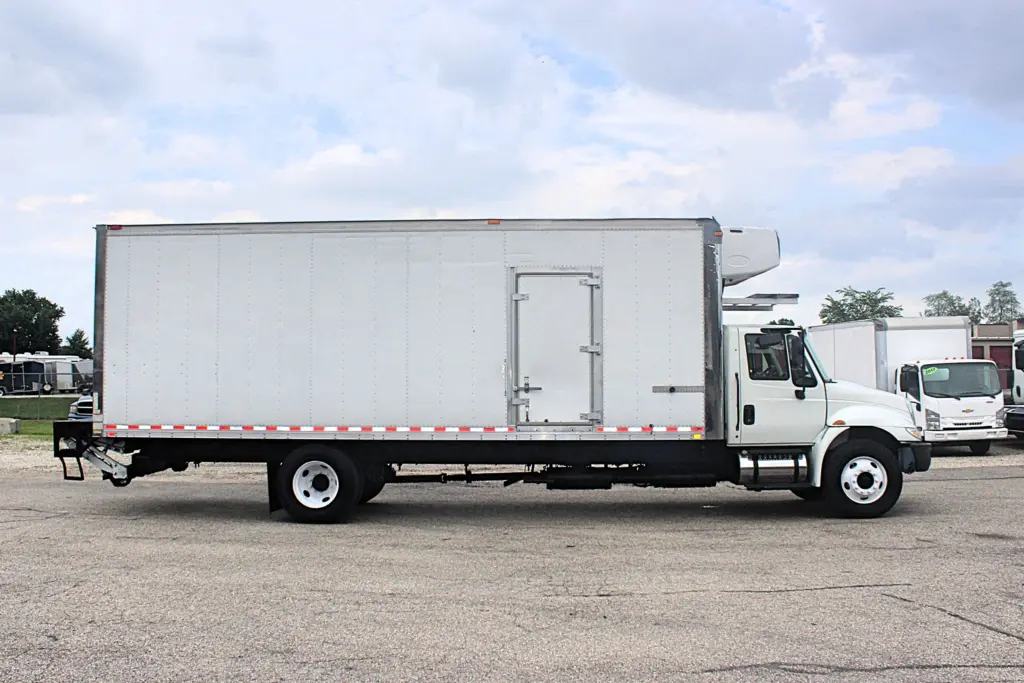 2017 International 4300 - Semi Trucks for Sale