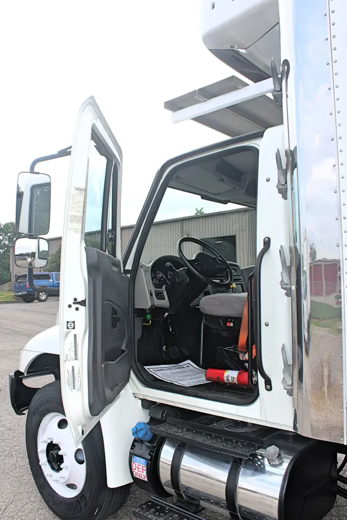 2017 International 4300 - Semi Trucks for Sale