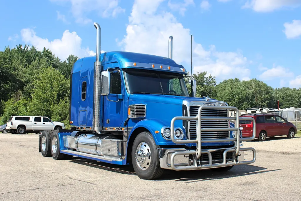 2016 Freightliner Coronado 132 Glider - Semi Trucks for Sale