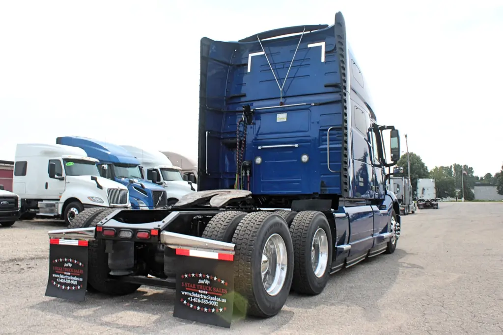 2022 Volvo VNL 760 - Semi Trucks for Sale