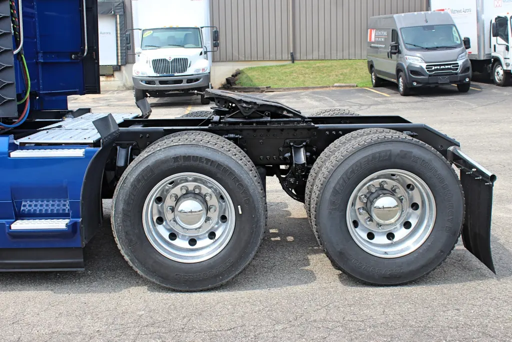2022 Volvo VNL 760 - Semi Trucks for Sale