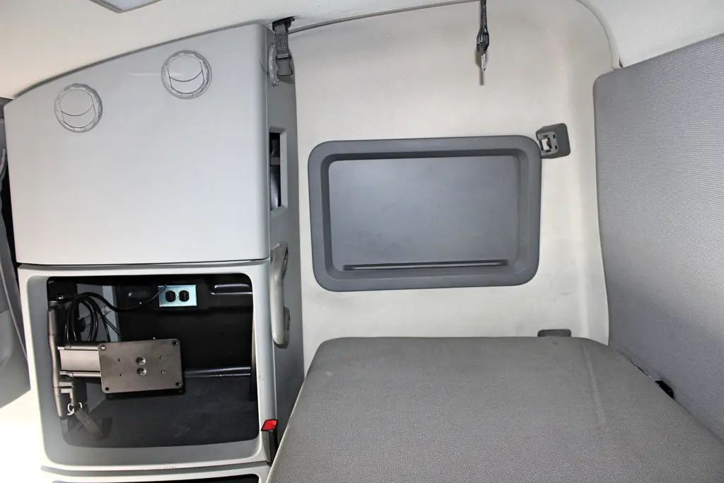2022 Volvo VNL 760 - Semi Trucks for Sale