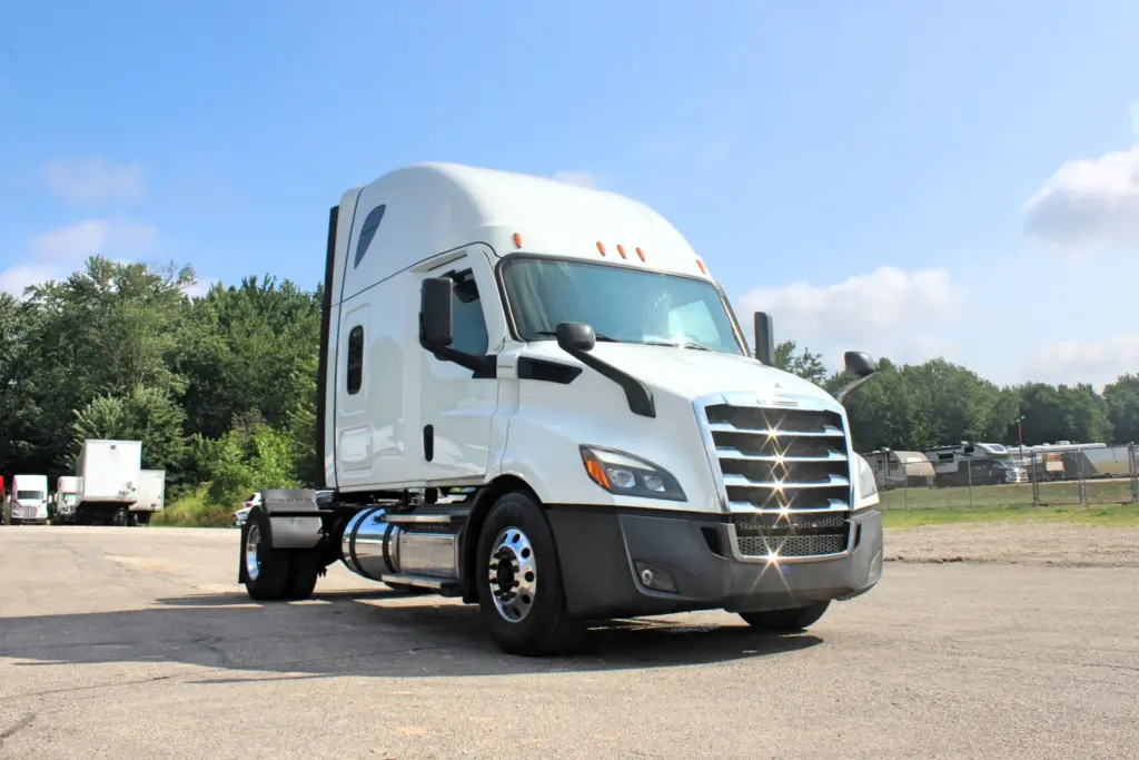 2021 Freightliner Cascadia 126 - Semi Trucks for Sale