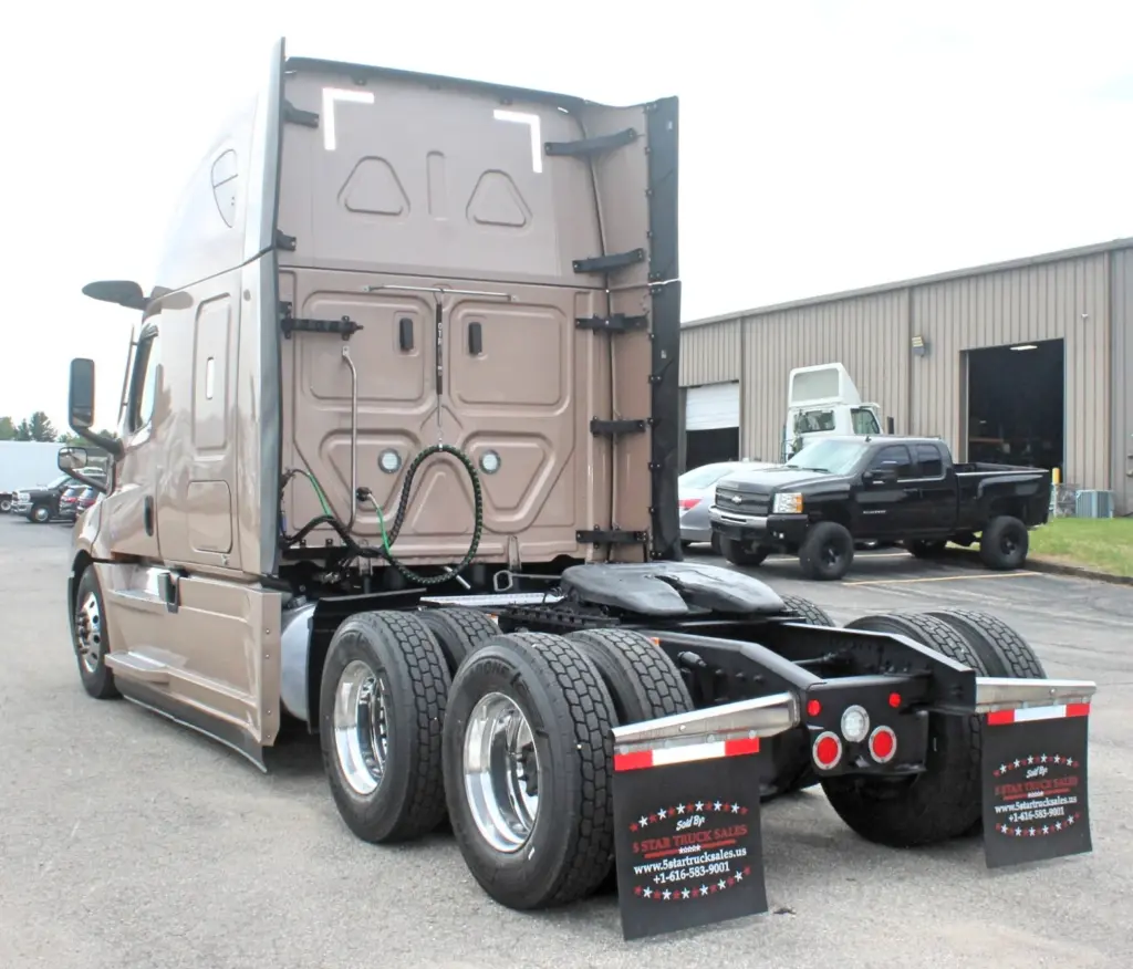2024 Freightliner Cascadia 126 - Semi Trucks for Sale