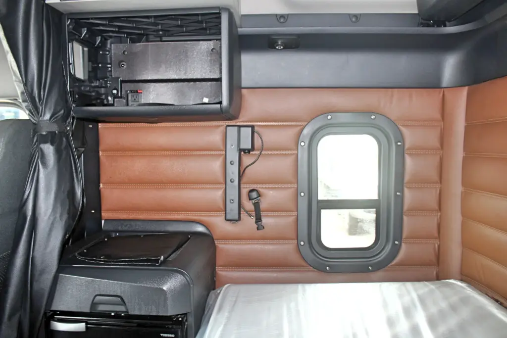 2024 Freightliner Cascadia 126 - Semi Trucks for Sale