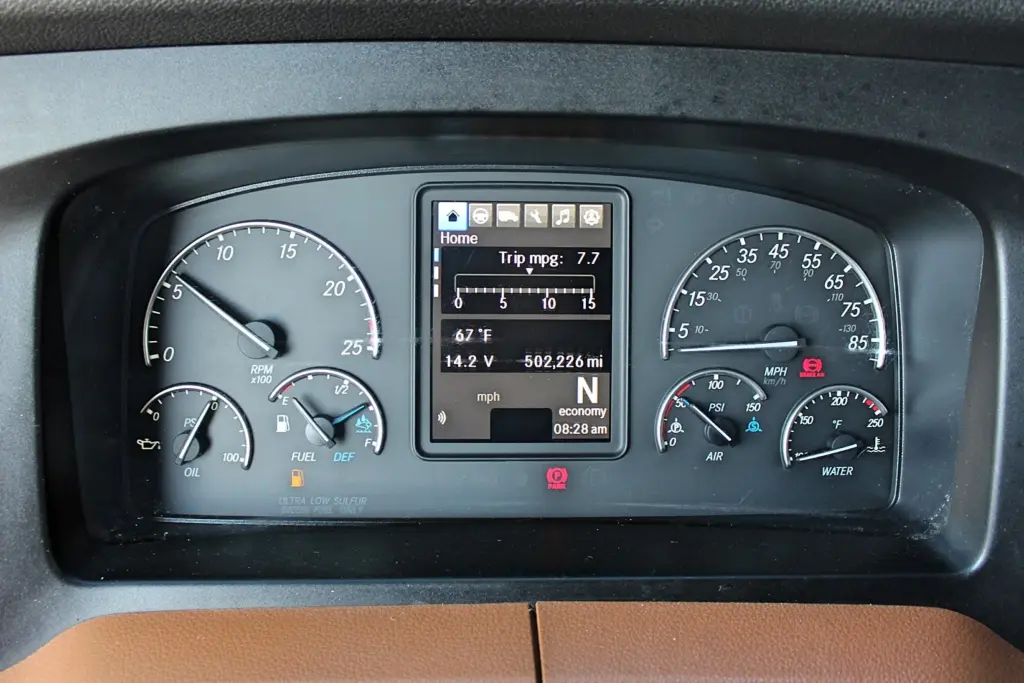 2024 Freightliner Cascadia 126 - Semi Trucks for Sale