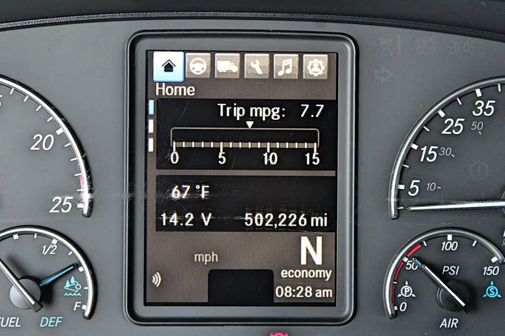 2024 Freightliner Cascadia 126 - Semi Trucks for Sale