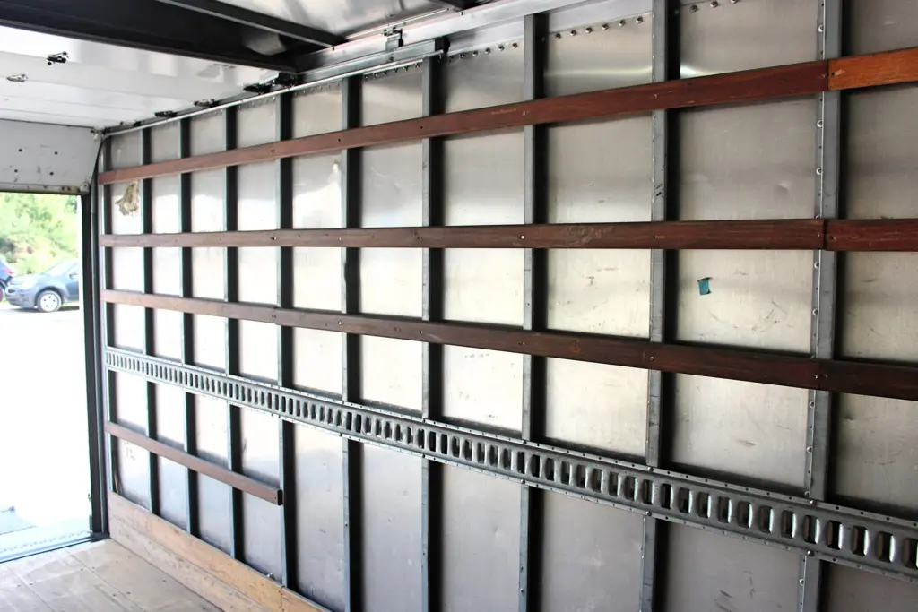2019 Isuzu NPR HD cargo box interior driver side wall