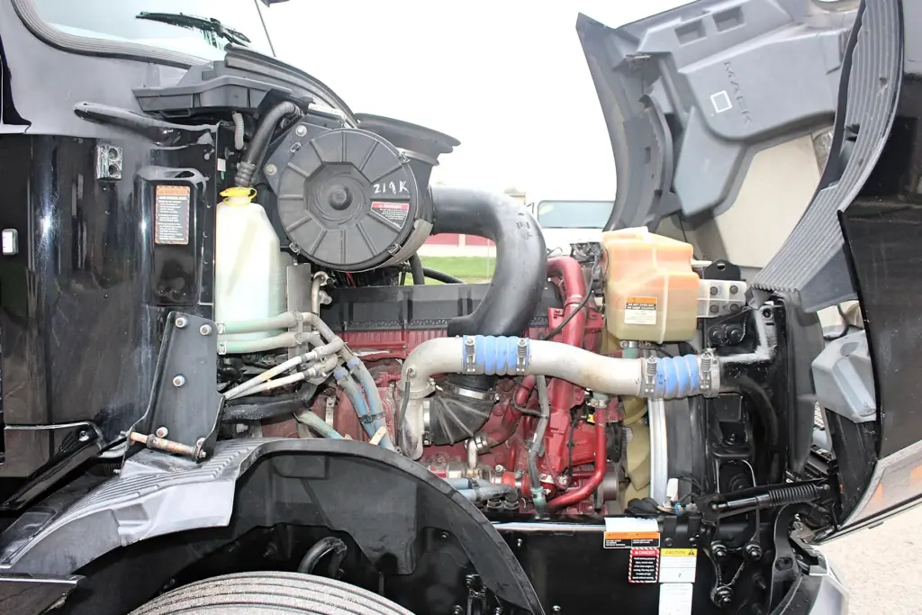2023 Mack Anthem – Mack diesel engine and engine compartment