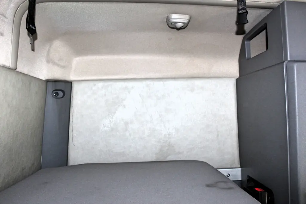 2023 Mack Anthem - sleeper bunk area and rear interior wall