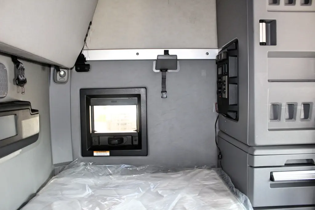 2023 Mack Anthem - sleeper control panel and rear wall