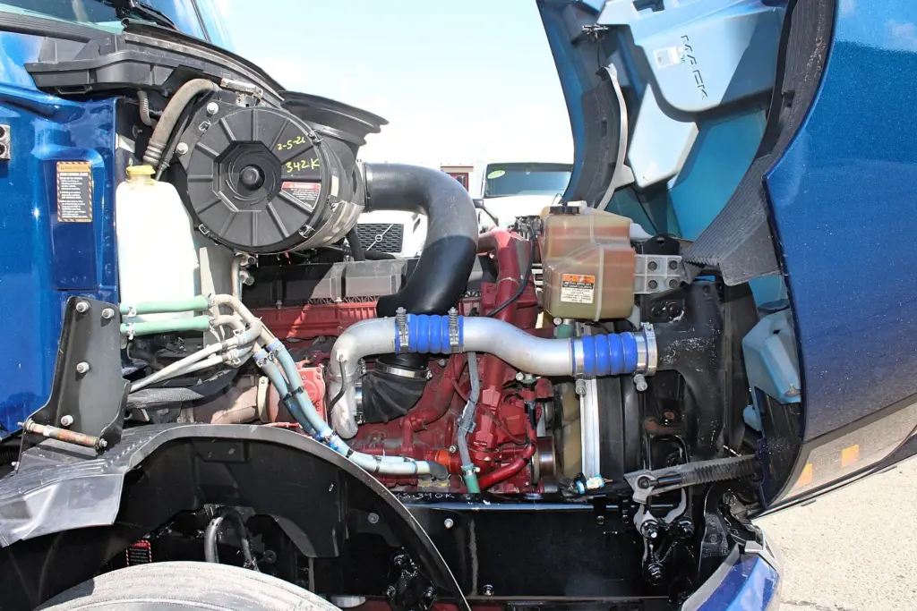 2023 Mack Anthem - engine compartment close-up