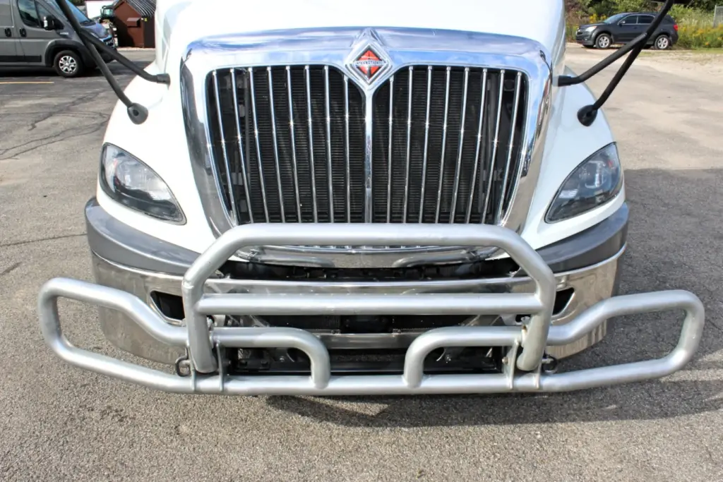 2020 International RH613 chrome grille, headlights and front grille guard