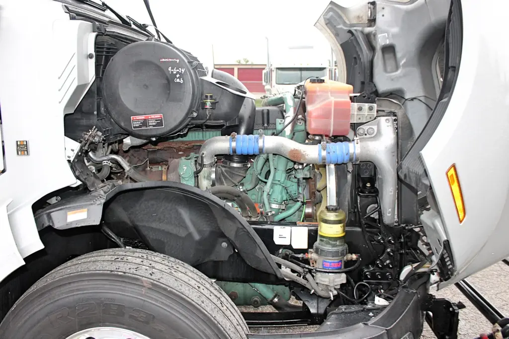 2022 Volvo VNL 760 – Volvo engine compartment driver-side view