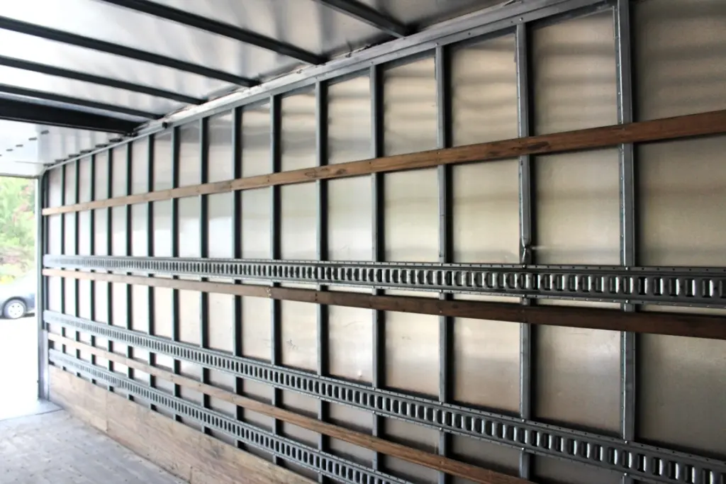 2019 International MV607 - cargo box interior side wall view