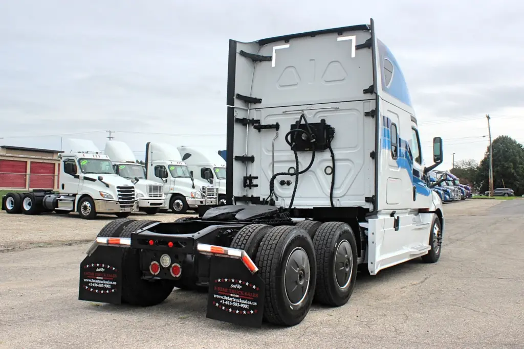2019 Freightliner Cascadia 126 – rear passenger-side three-quarter exterior view of sleeper cab and chassis