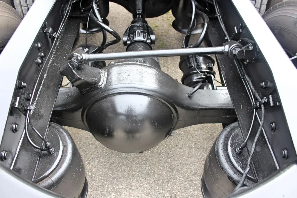 2019 Freightliner Cascadia 126 – rear axle differential and suspension close-up