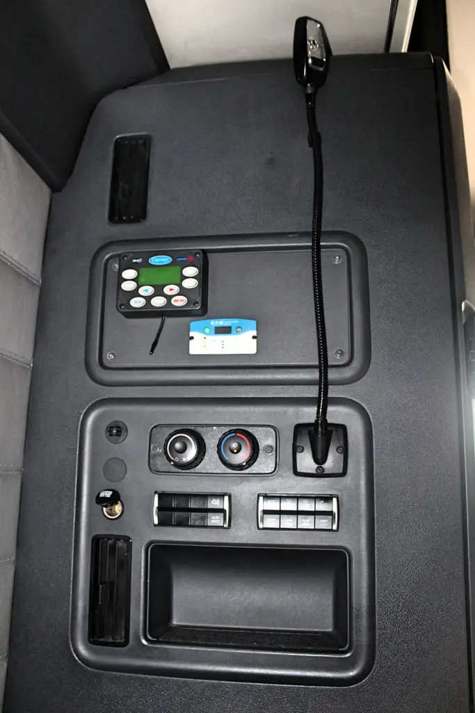2019 Freightliner Cascadia 126 – sleeper control panel with Carrier climate controls and HVAC controls