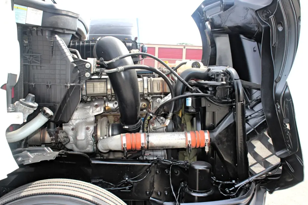 2020 Freightliner Cascadia 125 – Detroit diesel engine compartment passenger-side view