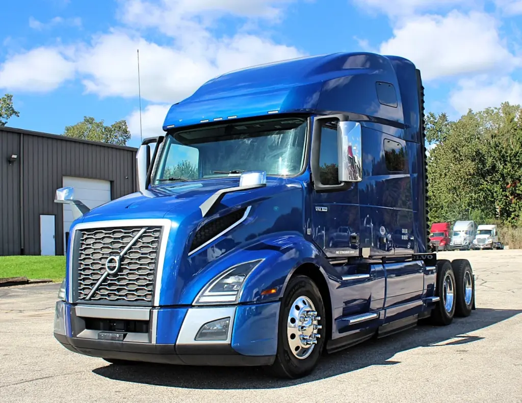 2020 Volvo VNL 760 – blue Volvo semi truck front three-quarter view