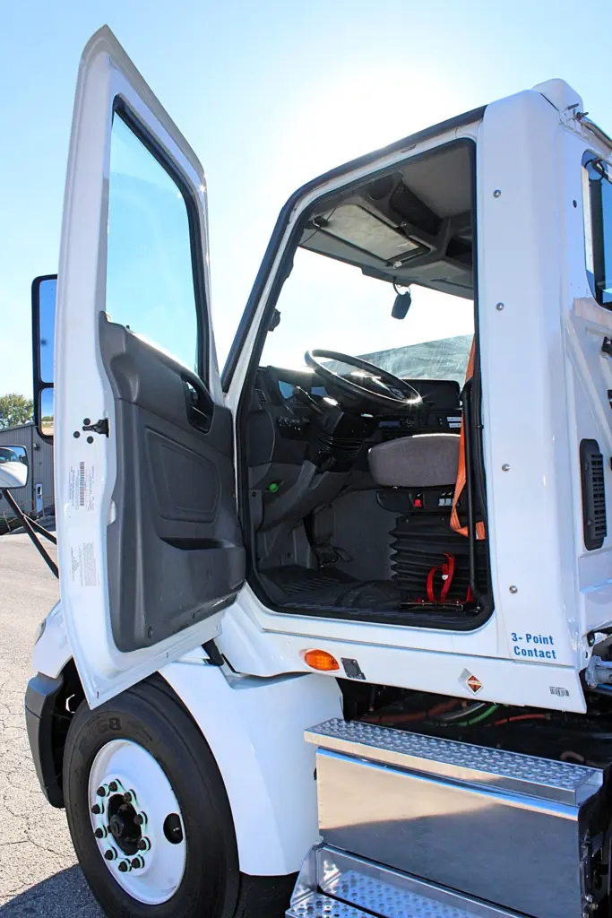 2020 International RH613 white day cab semi truck – straight front exterior view