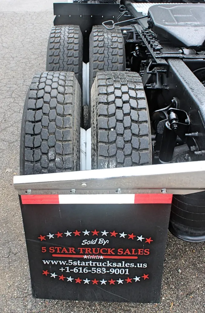 2019 International LT625 – tandem drive tires, fifth wheel and rear chassis components.