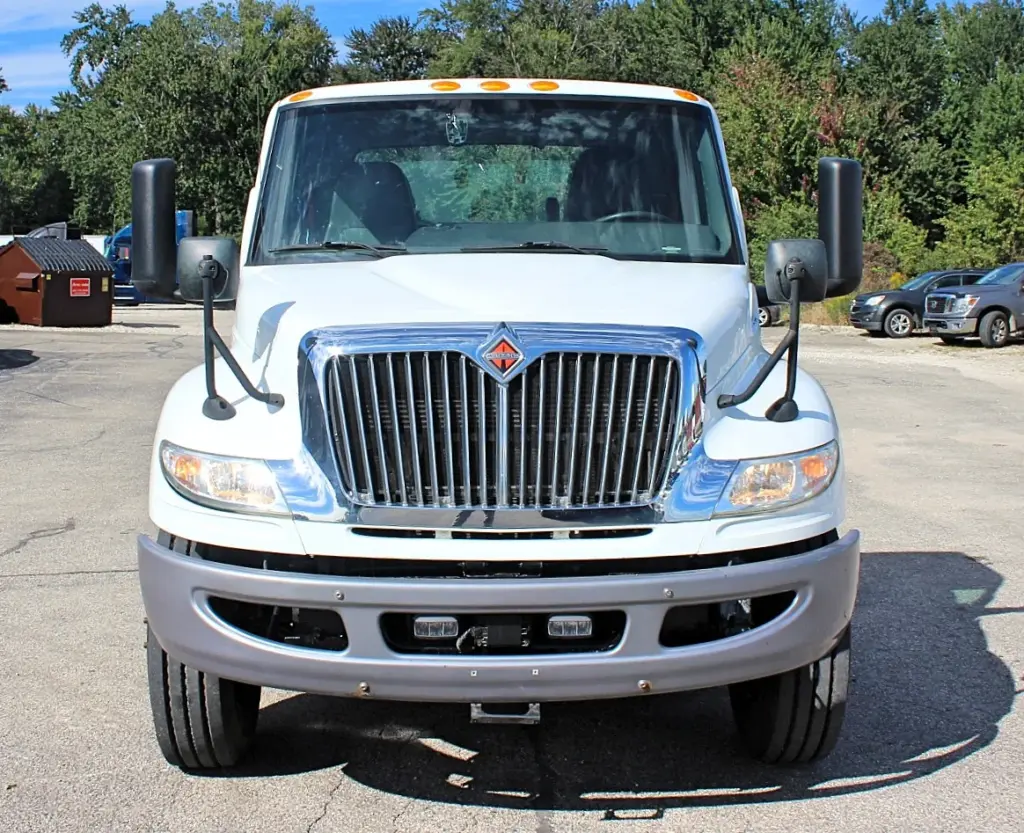 2020 International MV607 – straight front view with chrome International grille