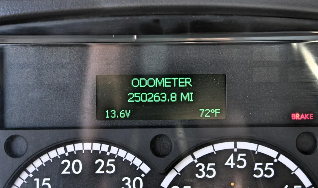 2018 Freightliner 114SD – digital odometer showing 250,263.8 miles.