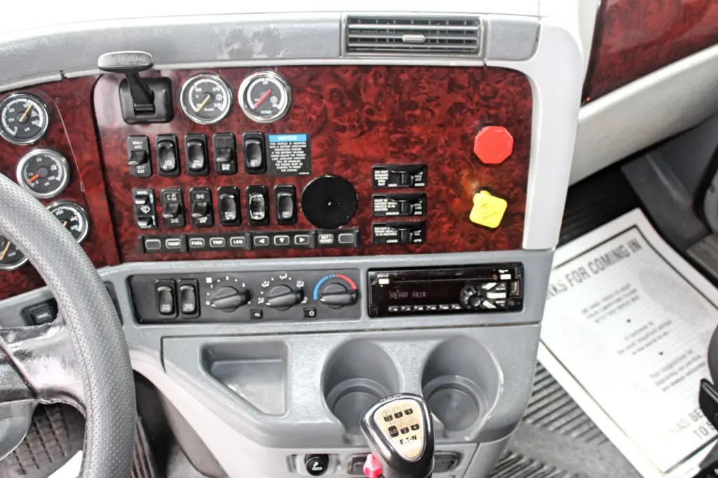 2020 Freightliner Coronado 132 Glider – dashboard controls and Eaton transmission shifter