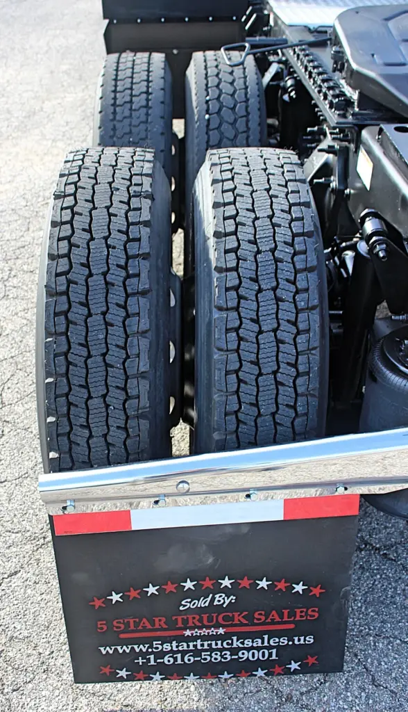 2020 Freightliner Columbia 120 Glider – rear dual tire tread and tandem axle close-up